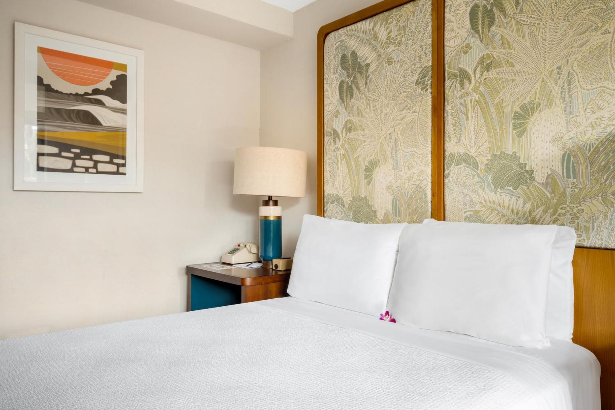 White Sands Hotel Honolulu Bagian luar foto