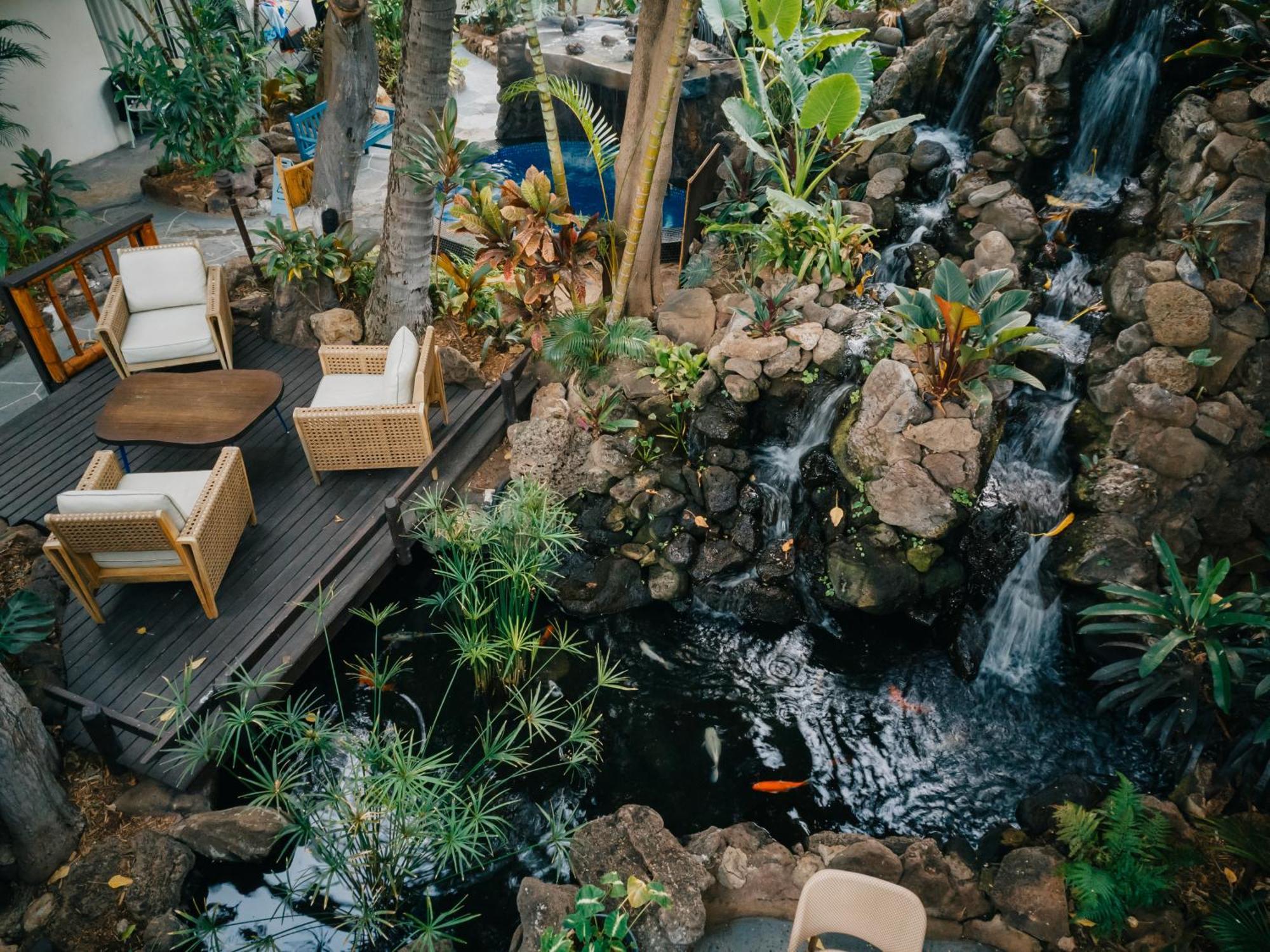 White Sands Hotel Honolulu Bagian luar foto
